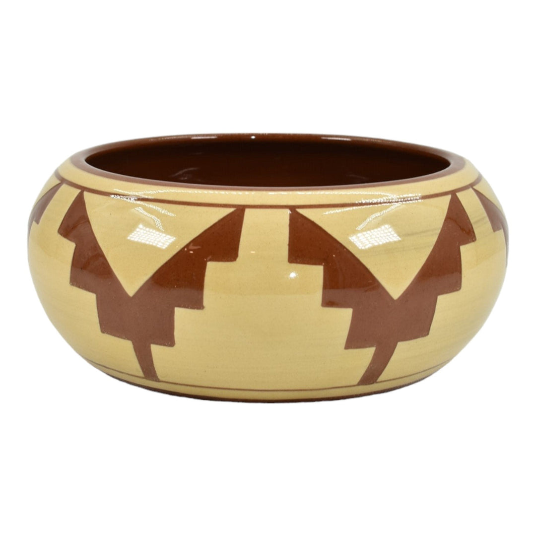 Pine Ridge Sioux Dakota Art Pottery Hand Made Native American Bowl Cottier - Just Art Pottery