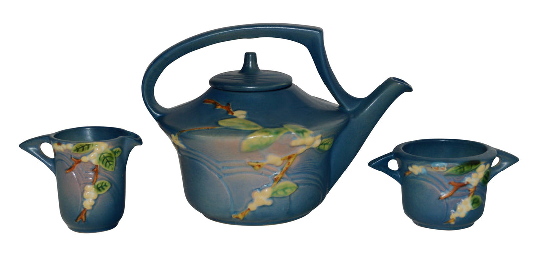 Roseville Tea Pots, Sugar, Creamer, and Tea Sets