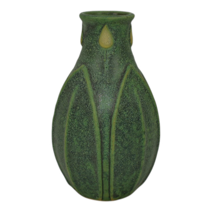 Jemerick Studio Pottery Arts And Crafts Matte Green Hand Crafted Bud Vase