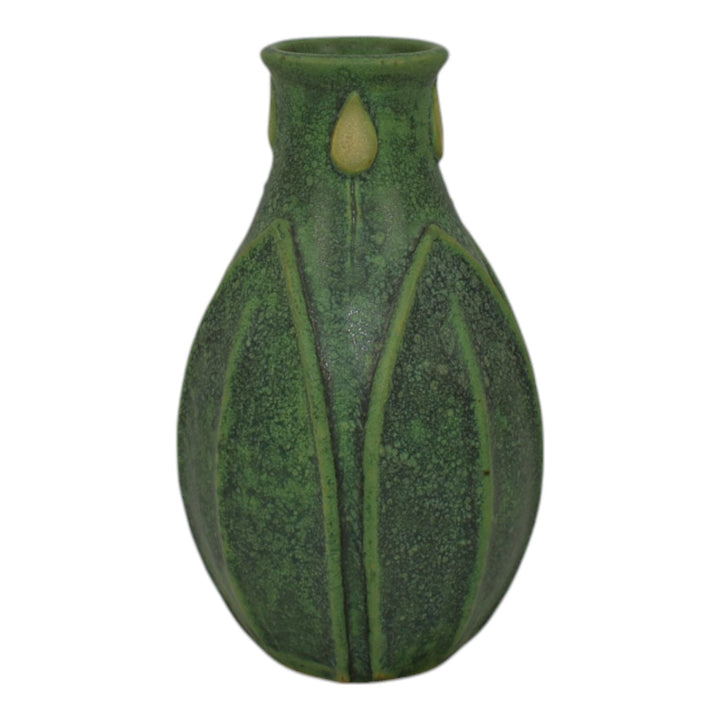 Jemerick Studio Pottery Arts And Crafts Matte Green Hand Crafted Bud Vase