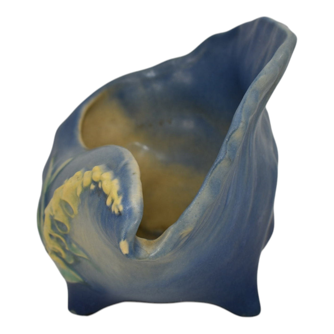 Roseville Foxglove Blue 1942 Vintage Art Pottery Conch Shell Planter Vase 426-6