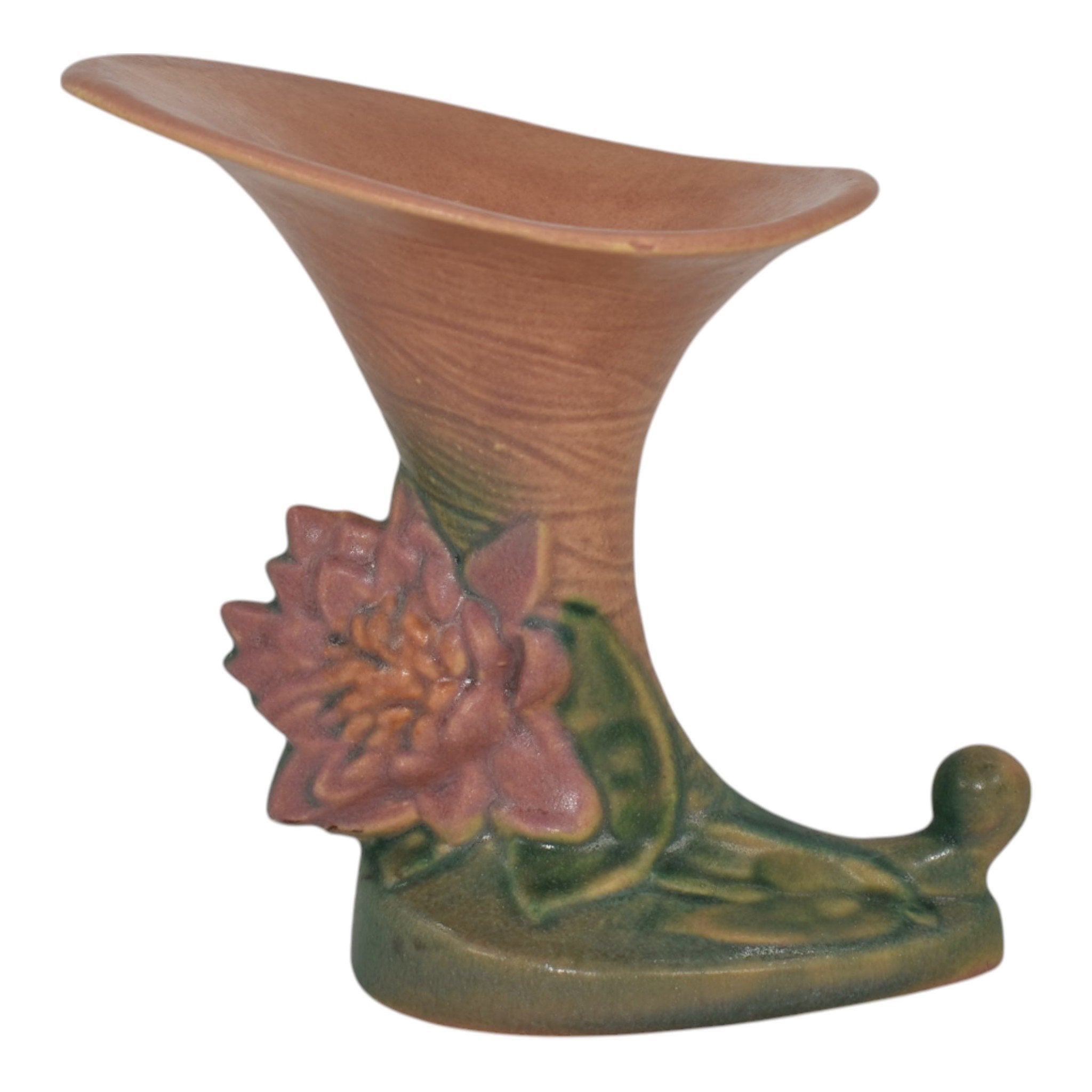 Roseville Water Lily Pink 1943 Vintage Art Pottery Cornucopia Vase