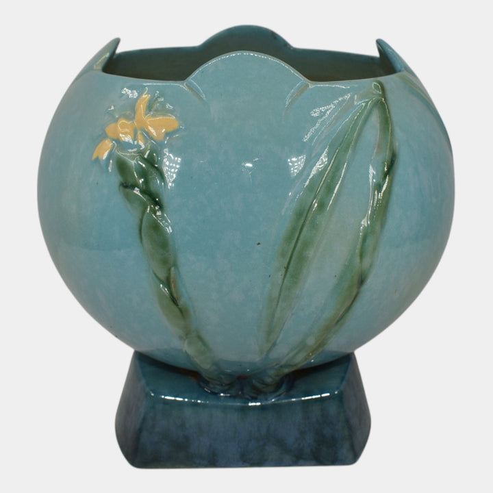 Roseville Wincraft Blue 1948 Vintage Mid Century Modern Art Pottery Vase 242-8