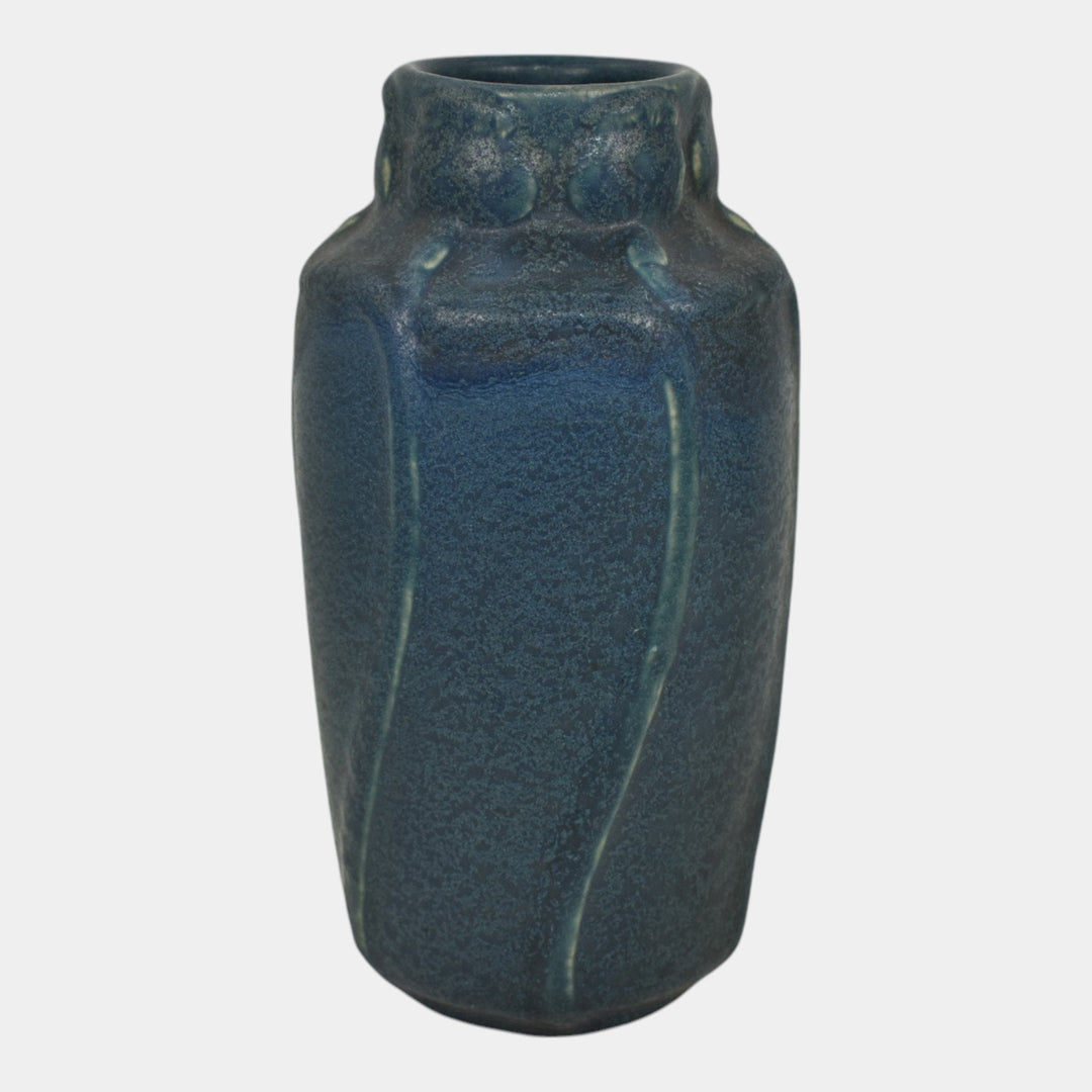 Van Briggle 1914 Vintage Arts And Crafts Pottery Blue Ceramic Flower Vase