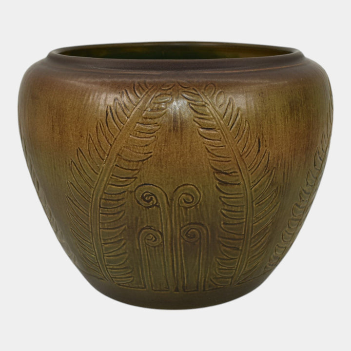 North Dakota School of Mines UND Vintage Pottery Fiddlehead Fern Vase Huckfield