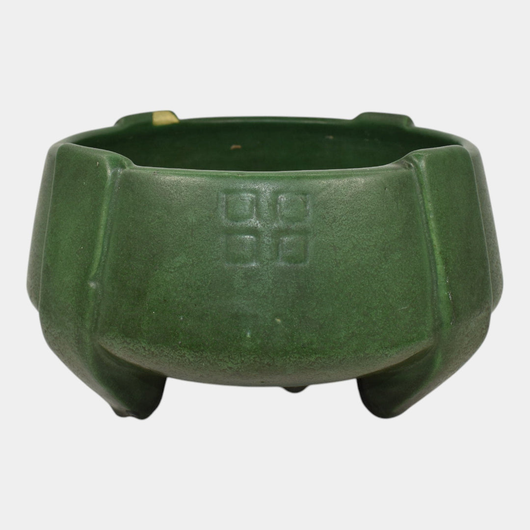 Weller Bedford 1915 Art Pottery Matte Green Buttressed Footed Ceramic Planter