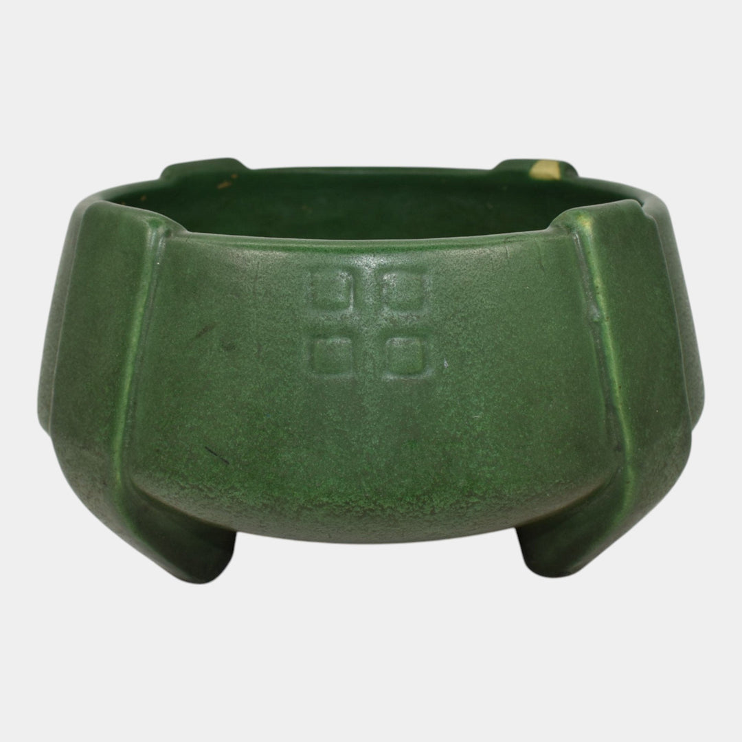 Weller Bedford 1915 Art Pottery Matte Green Buttressed Footed Ceramic Planter
