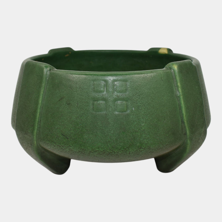 Weller Bedford 1915 Art Pottery Matte Green Buttressed Footed Ceramic Planter