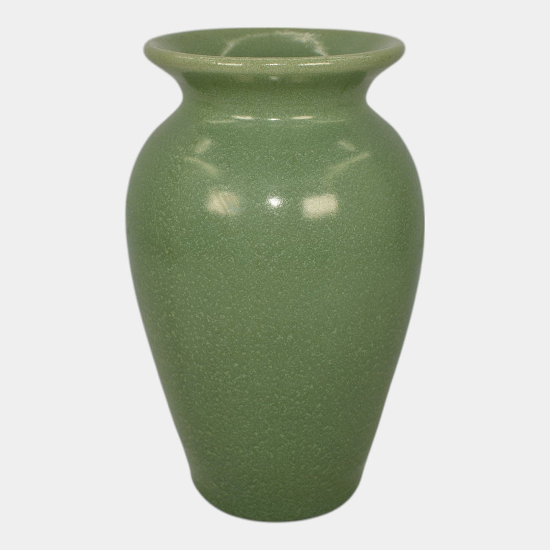 Haeger 1934 Chicago Worlds Fair Art Pottery Frosted Matte Green Vase 2590