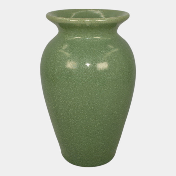 Haeger 1934 Chicago Worlds Fair Art Pottery Frosted Matte Green Vase 2590