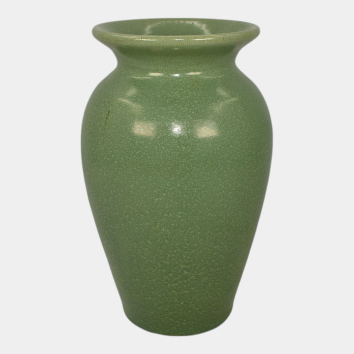 Haeger 1934 Chicago Worlds Fair Art Pottery Frosted Matte Green Vase 2590