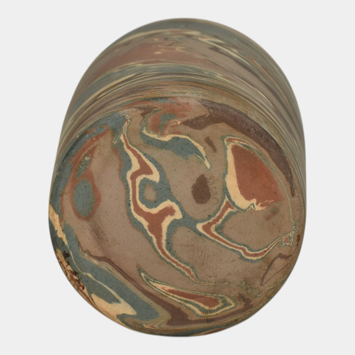 Niloak Mission Swirl 1910-24 Vintage Art Pottery Classically Shaped 9" Vase