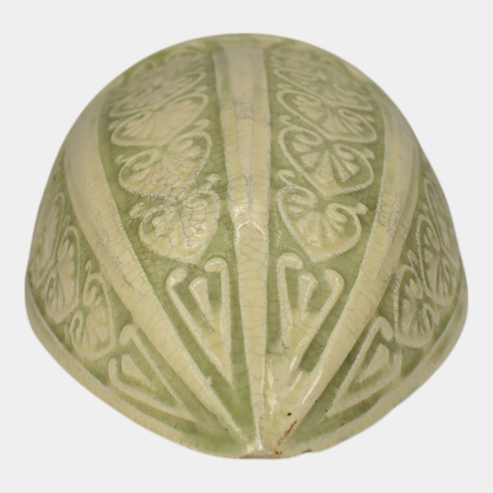 Roseville Ivory Tinted 1916 Art Pottery Large Wall Pocket 1202-15