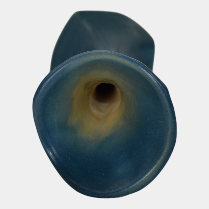 Roseville Snowberry Blue 1947 Mid Century Modern Art Pottery Bud Vase 1BV-7