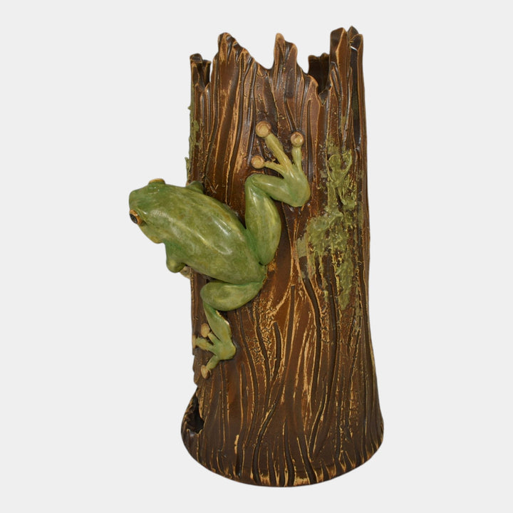 Ephraim Faience 2016 Hand Made Pottery Brown Frog Log Ceramic Vase J01