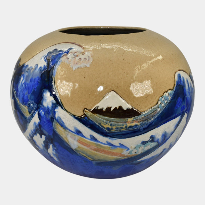 Door Studio Art Pottery The Great Wave Off Kanagawa Crystalline Vase Kreigh