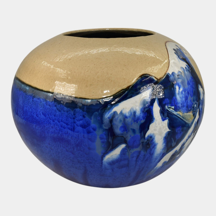 Door Studio Art Pottery The Great Wave Off Kanagawa Crystalline Vase Kreigh