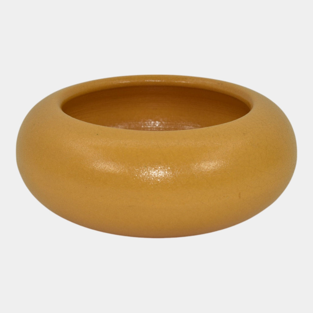 Paul Revere Saturday Evening Girls Pottery 1920s Yellow Ceramic Berry Bowl