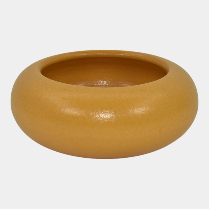Paul Revere Saturday Evening Girls Pottery 1920s Yellow Ceramic Berry Bowl