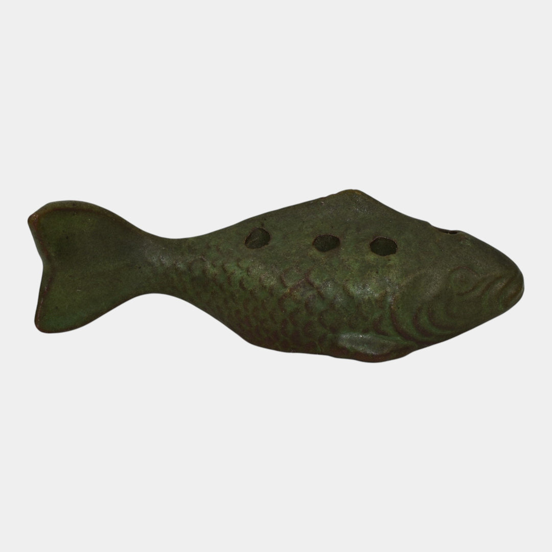 Peters and Reed Arts And Crafts Pottery Matte Green Ceramic Fish Flower Frog