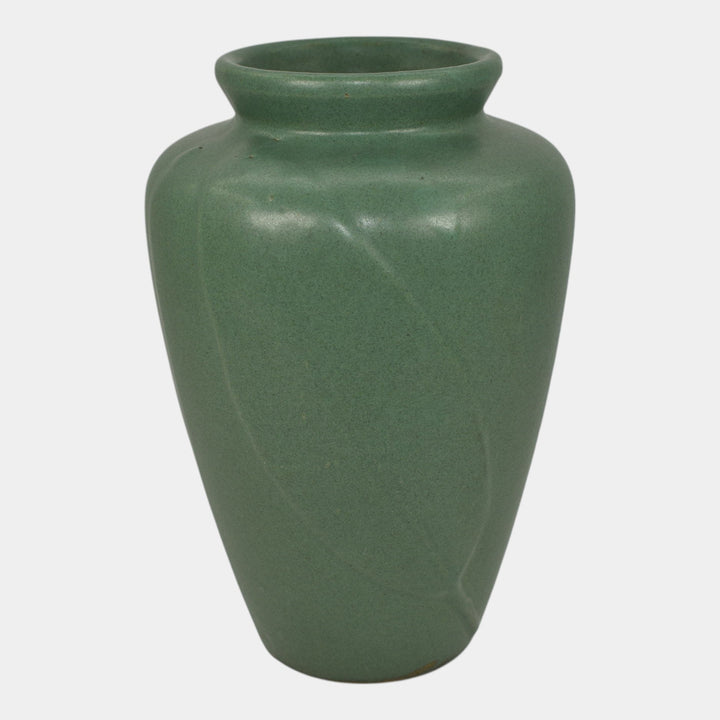 Zanesville Stoneware 1930s Vintage Arts And Craft Pottery Green Ceramic Vase 102