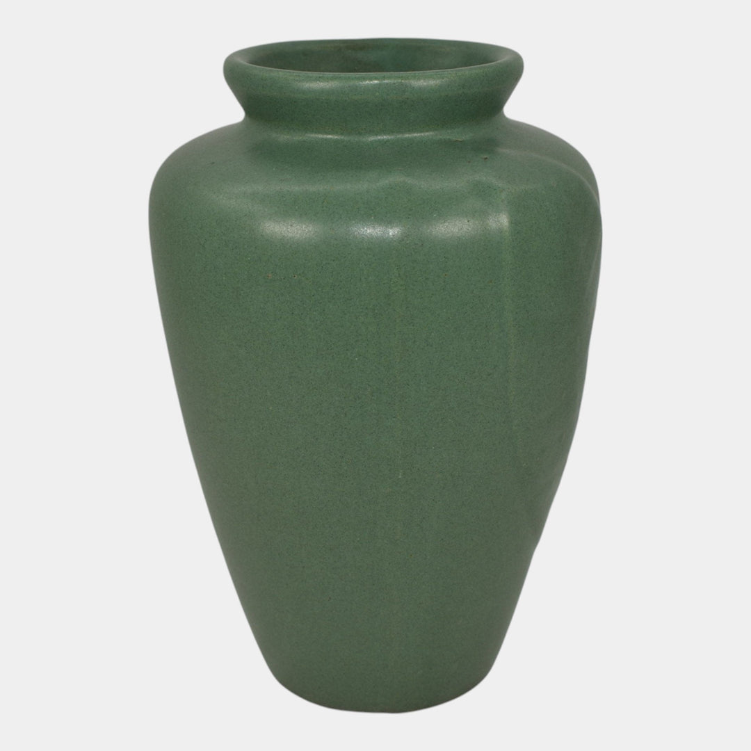 Zanesville Stoneware 1930s Vintage Arts And Craft Pottery Green Ceramic Vase 102