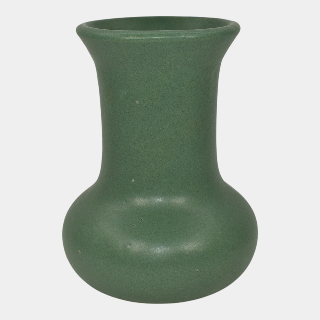 Zanesville Stoneware 1930s Vintage Arts And Craft Pottery Green Ceramic Vase 105