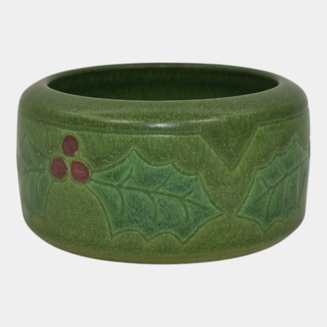 Ephraim Faience 2017 Experimental Hand Made Pottery Green Holly Cabinet Bowl