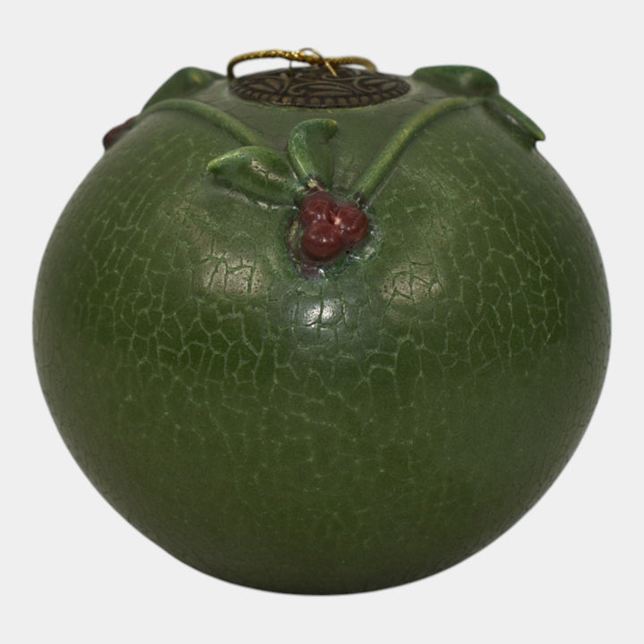 Ephraim Faience 2009 Hand Made Pottery Green Garland of Berries Ornament C63