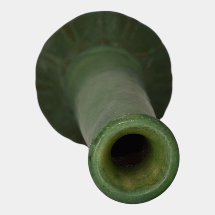 Peters and Reed Matte Green 1920s Arts And Crafts Pottery Ceramic Bud Vase 5