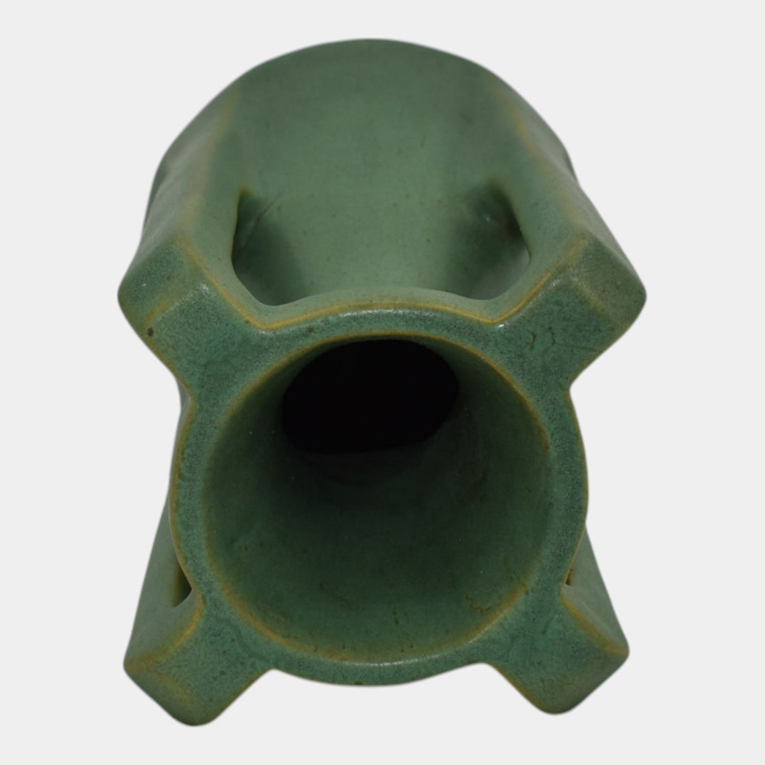 Teco Vintage Arts And Crafts Pottery Matte Green Buttressed Vase 433