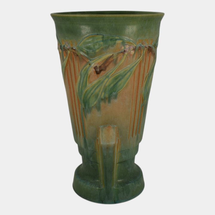 Roseville Laurel Green 1934 Vintage Art Deco Pottery Tall Ceramic Vase 677-12