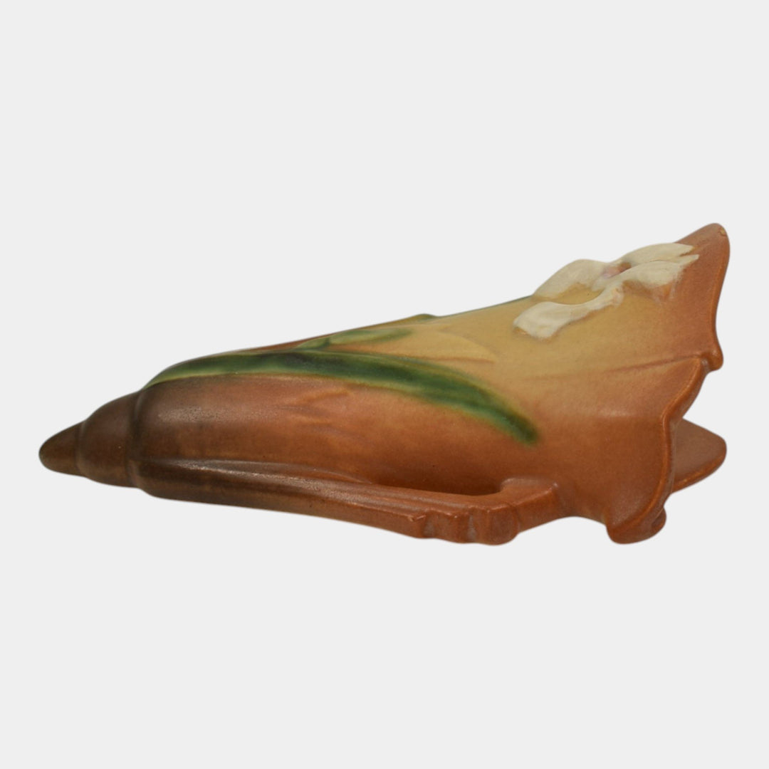 Roseville Iris Tan 1939 Vintage Art Deco Pottery Ceramic Wall Pocket 1284-8 - Just Art Pottery