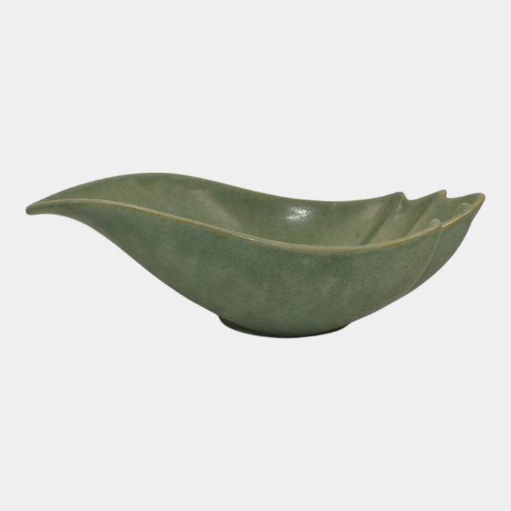 Roseville Capri Cactus Green Mid Century Modern Pottery Bowl 529-9