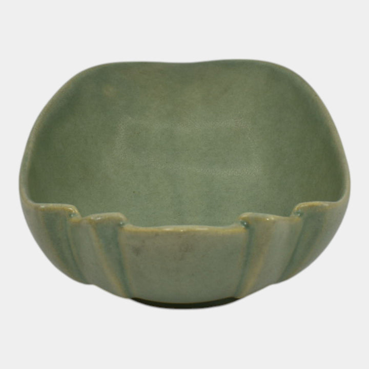 Roseville Capri Cactus Green Mid Century Modern Pottery Bowl 529-9