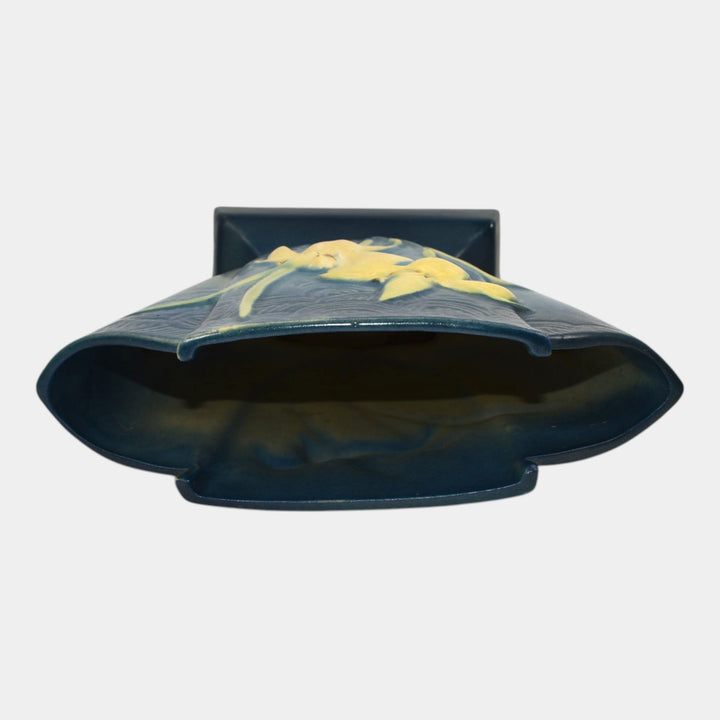 Roseville Zephyr Lily Blue 1946 Mid Century Modern Art Pottery Pillow Vase 206-7