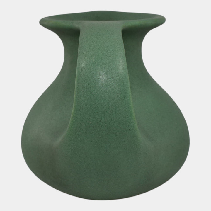 Teco Vintage Arts And Crafts Pottery Matte Green Ceramic Handled Vase 297