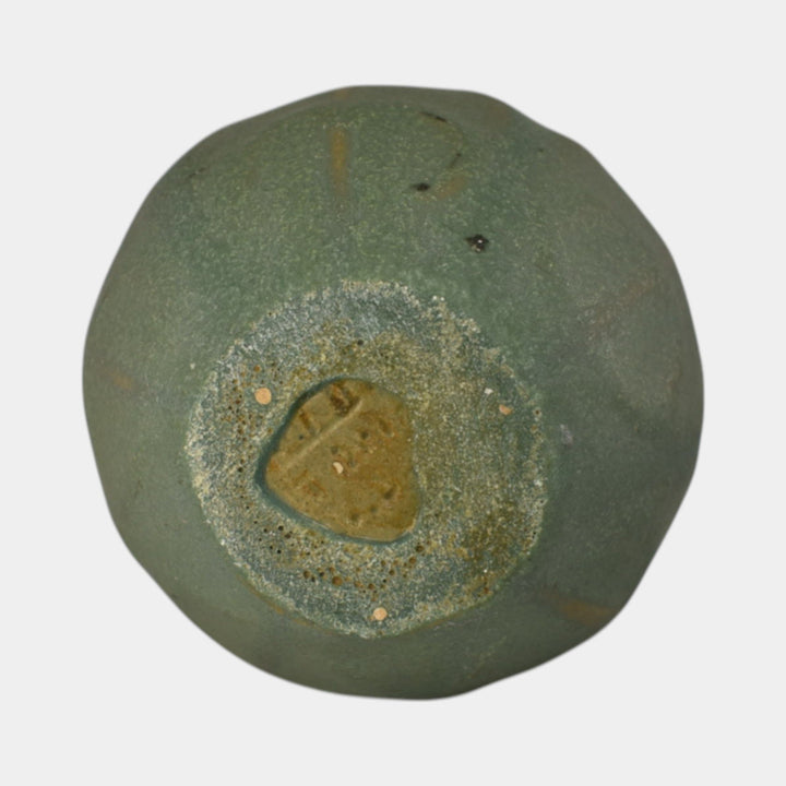 Van Briggle c1906 Arts And Crafts Pottery Matte Green Spade Leaf Vase