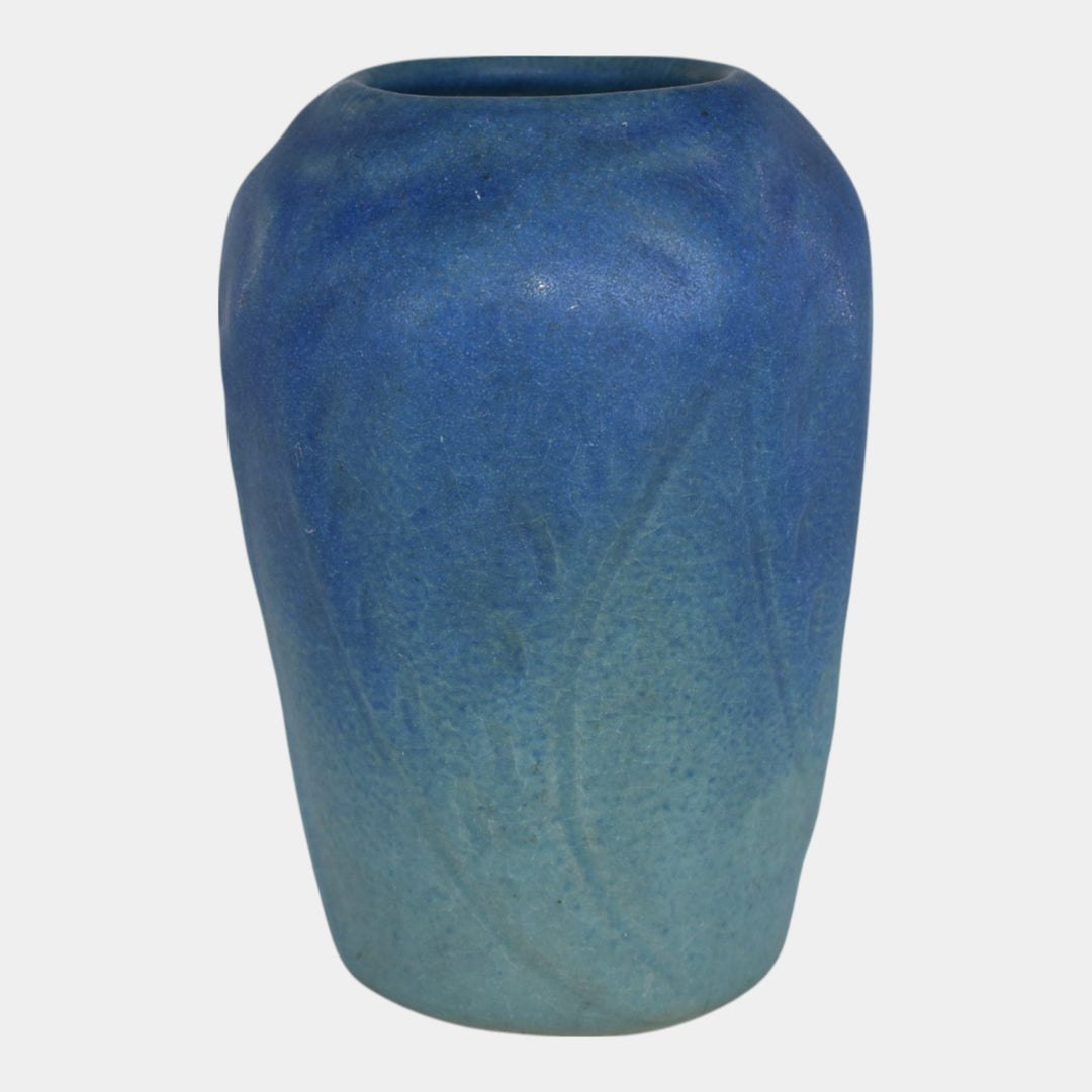 Van Briggle 1922-26 Arts And Crafts Pottery Blue Vase 859