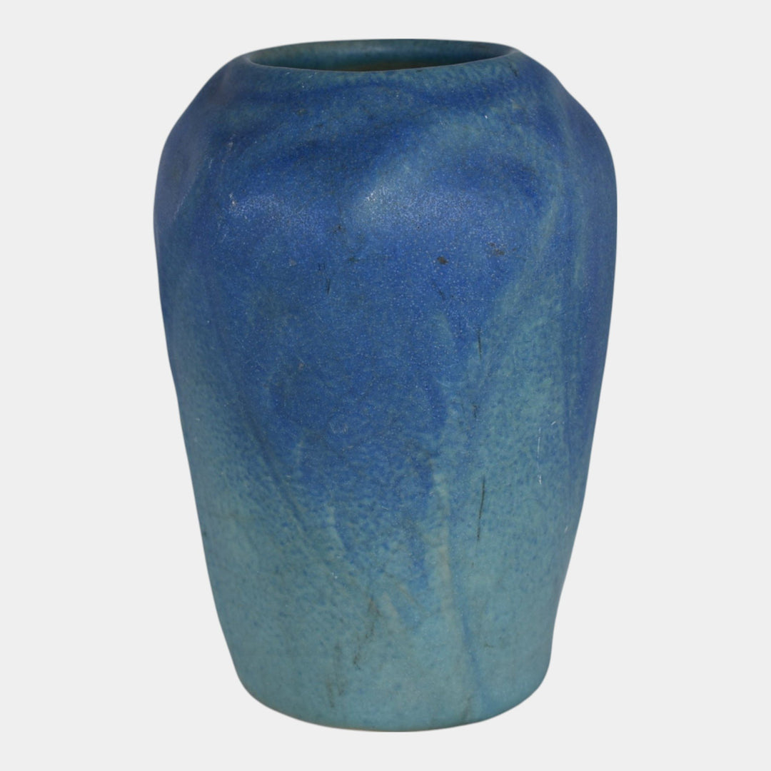 Van Briggle 1922-26 Arts And Crafts Pottery Blue Vase 859