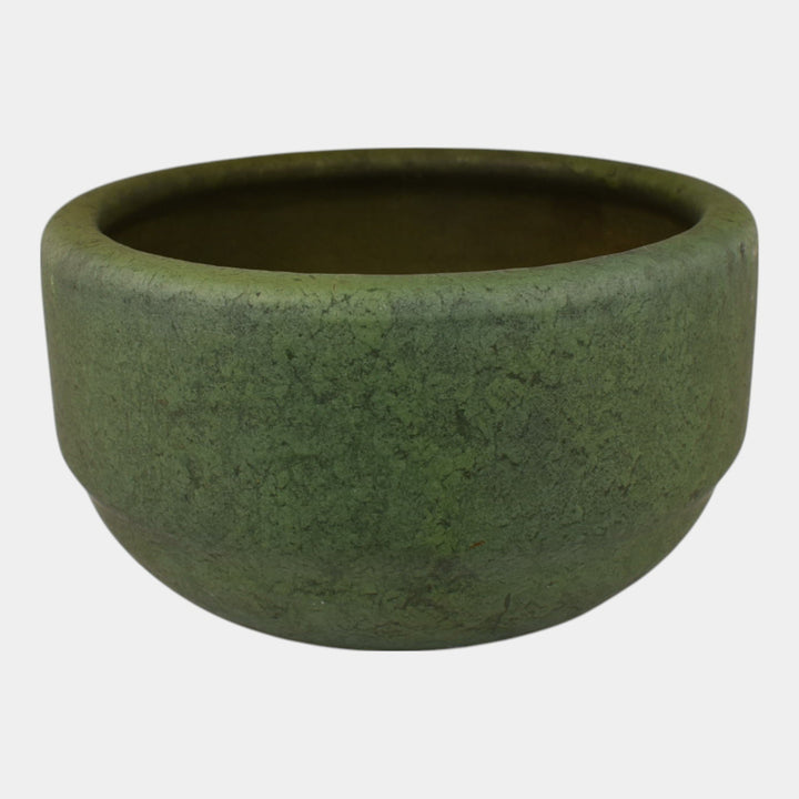 Roseville Pottery Vintage 1916 Matte Green Arts and Crafts Bowl 226-6