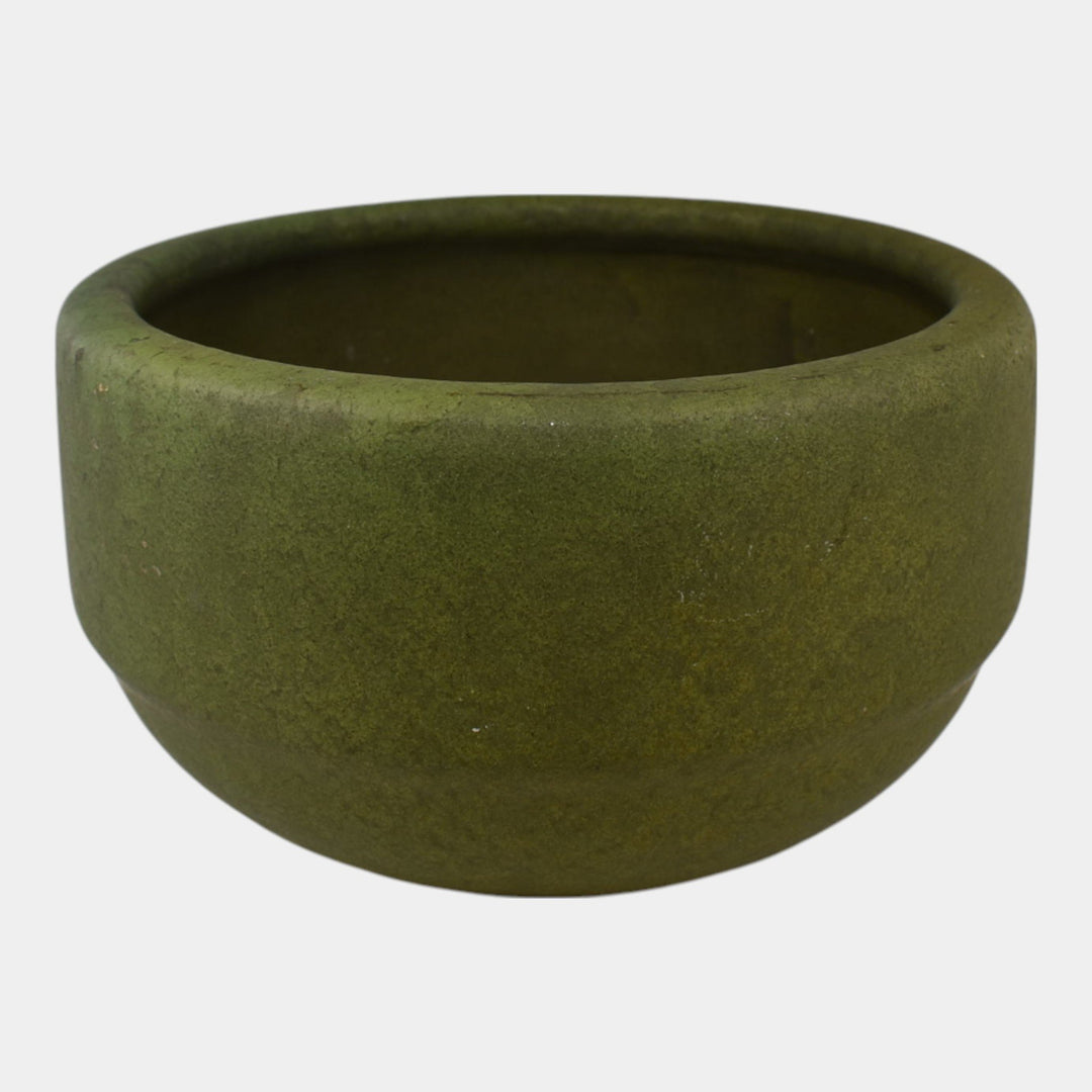 Roseville Pottery Vintage 1916 Matte Green Arts and Crafts Bowl 226-6