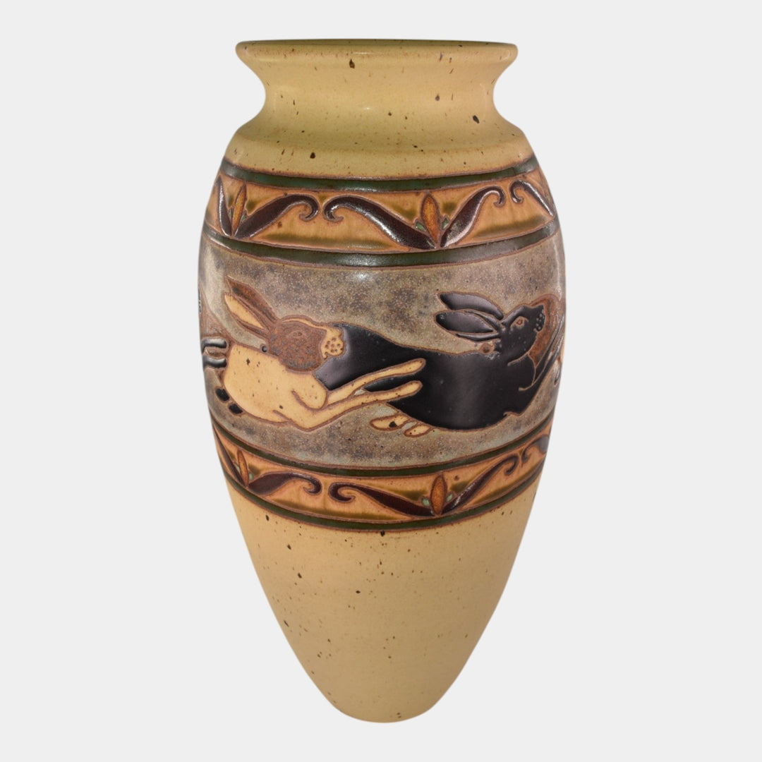 Common Ground Eric Olson 2008 Studio Art Pottery Yellow Rabbit Vase