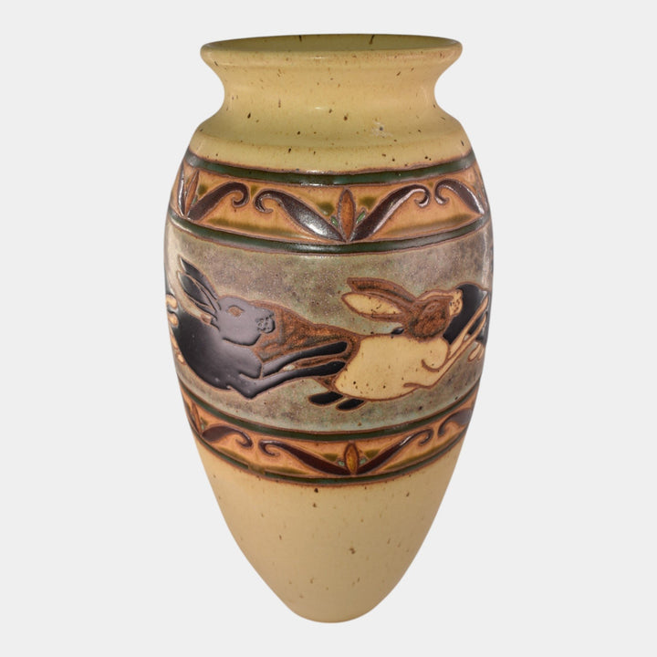 Common Ground Eric Olson 2008 Studio Art Pottery Yellow Rabbit Vase