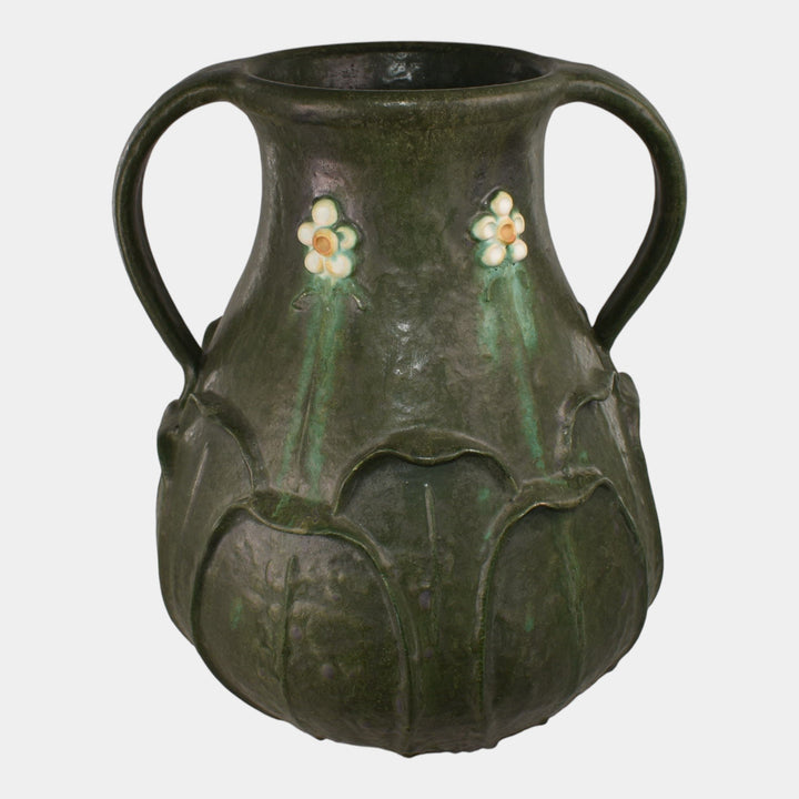 Door Studio Art Pottery Hand Thrown Green Broad Leaf Double Handled Vase
