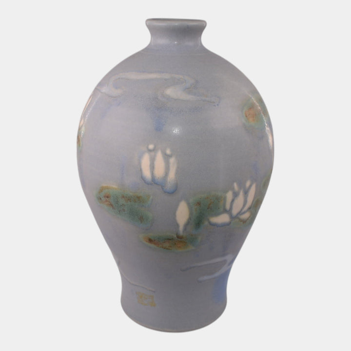 Illumine Vintage Art Pottery Ceramic Blue Waterlilies Vase