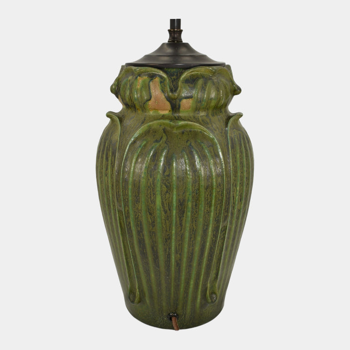 Tiffany Scott Riggs Jemerick Arts and Clay Pottery Green Poinsettia Lamp