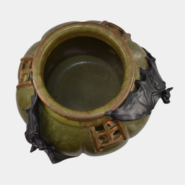 Ephraim Faience Year Hand Made Pottery Experimental Bat Ceramic Vase