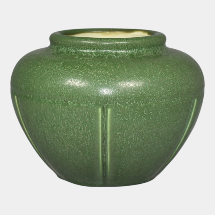 Hampshire Early 1900s Vintage Arts And Crafts Pottery Matte Green Vase 146