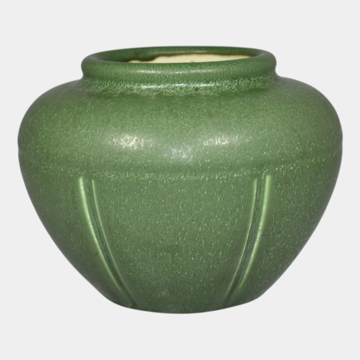 Hampshire Early 1900s Vintage Arts And Crafts Pottery Matte Green Vase 146